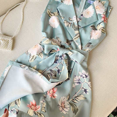 Jumpsuit Elegante sin Mangas con Cuello y Estampado Floral - Image 13