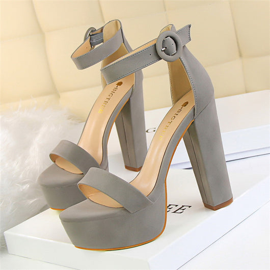 Sandalias de Tacón Alto Grueso para Desfile - Zapatos de Pasarela Profesionales - Image 11