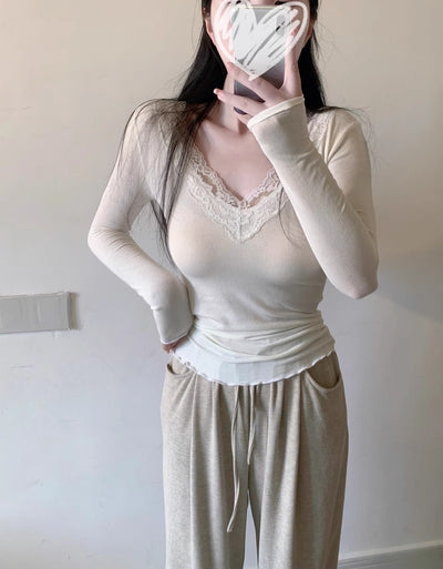 Blusa Base Elegante de Encaje con Cuello en V y Manga Larga - Image 22