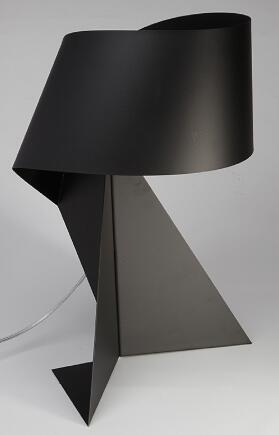 Lámpara Origami Blanco y Negro - Diseño Minimalista de Estudio