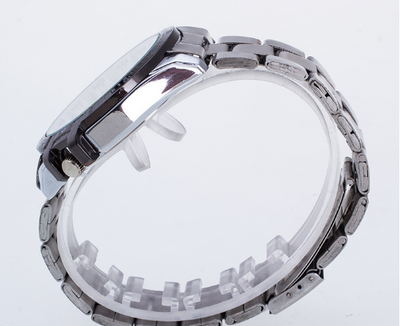 Reloj Deportivo de Acero Inoxidable para Hombre con Calendario y Diseño Moderno - Image 2