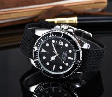Reloj Unisex de Moda Clásica - Image 3