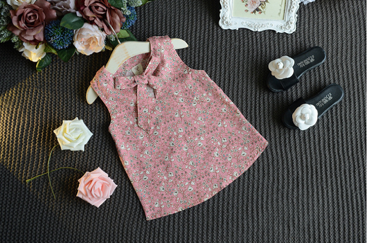 Conjunto de Chaleco sin Mangas con Moño y Shorts - Image 6