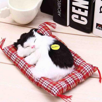 Muñeco Gato Durmiente con Sonido Maullido - Image 2