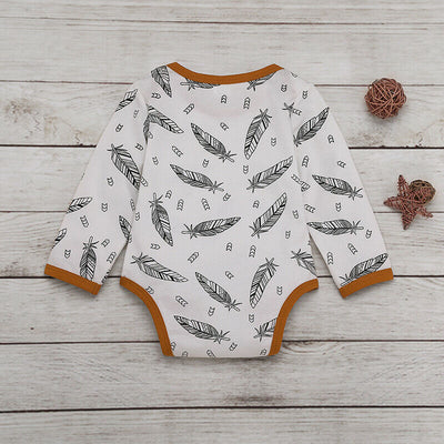 Ropa Infantil con Estampado de Rayas y Plumas - Image 2