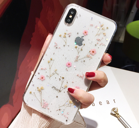 Funda para celular con flores secas en resina epoxi - Image 3