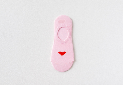 Calcetines Invisibles para Mujer con Diseño de Corazones y Suela Antideslizante de Silicona - Image 8