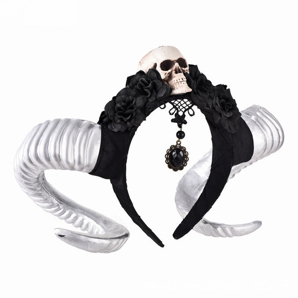 Diadema de Flores Negras con Velo, Calavera y Cuernos de Carnero