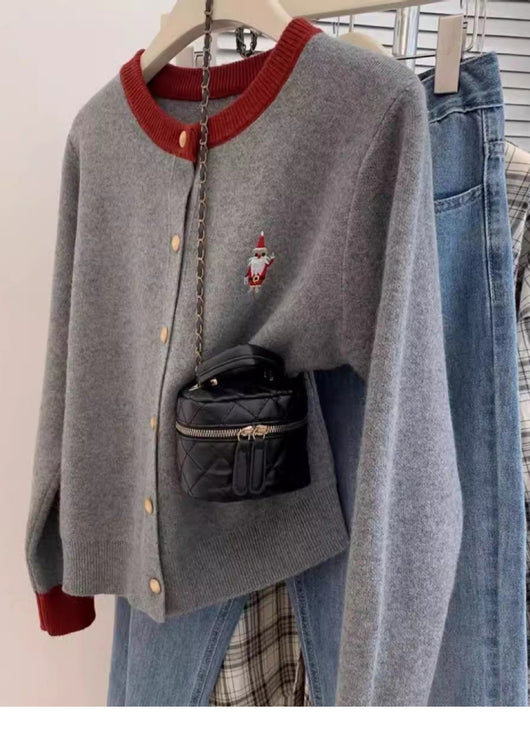 Suéter Base Navideño Rojo en Cashmere Tejido para Invierno - Image 8
