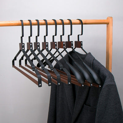 Perchero de Lujo Minimalista con Hombros Anchos en Hierro y Madera - Image 20