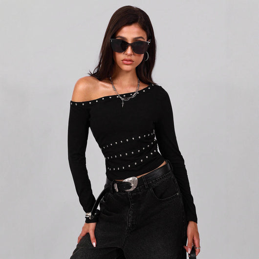 Camiseta Slim Fit con Cuello Oblicuo y Cinta Metálica Decorativa - Image 3