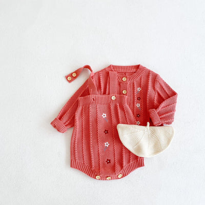 Traje Dos Piezas con Chaqueta Tejida y Tirantes - Image 49