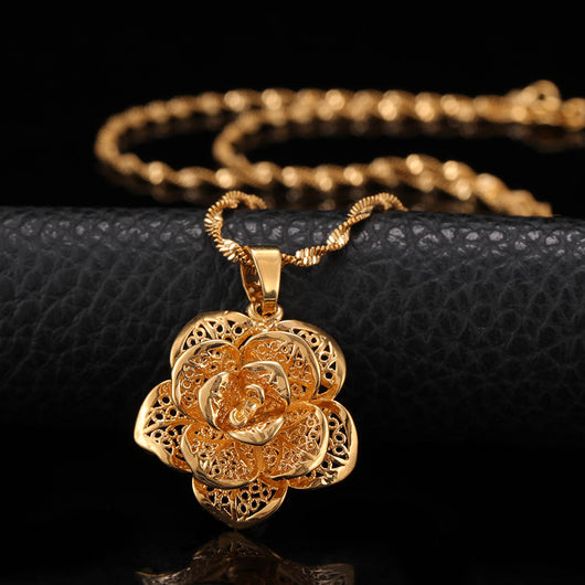 Collares de Declaración Floral - Image 3