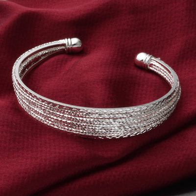 Pulsera de Flores Delicada - Image 4