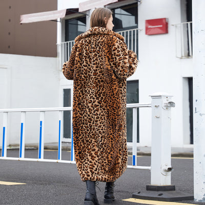Abrigo Largo de Piel Sintética con Cuello de Conejo y Estampado Leopardo - Image 4