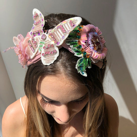 Diadema Mariposa con Perlas de Arroz, Diamantes y Lentejuelas - Image 2