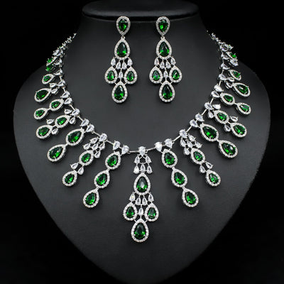 Conjunto de Collar y Aretes de Circón con Efecto Gota de Agua Iridiscente - Image 4