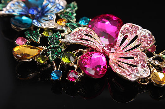 Colorful flower crystal diamond short clavicle necklace and matching earrings set, featuring gold-tone metal and vibrant rhinestones. - Image 8