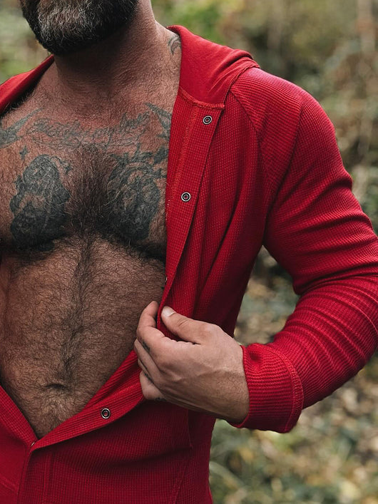 Pijama Enterizo Rojo con Capucha y Botones Frontales - Image 2