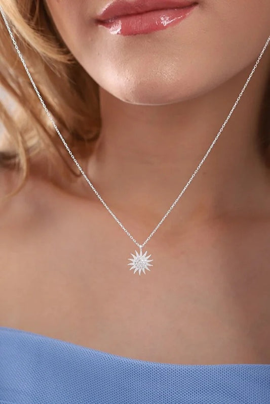 Collar Colgante Sol en Plata 925 con Piedra de Circón Blanco