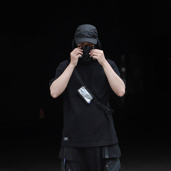 Camiseta Suelta de Manga Corta con Estampado Funcional y Bolsa Diagonal