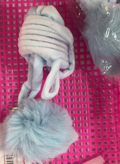 Juguete Interactivo para Gatos con Ventosa y Bola de Pelo - Image 8