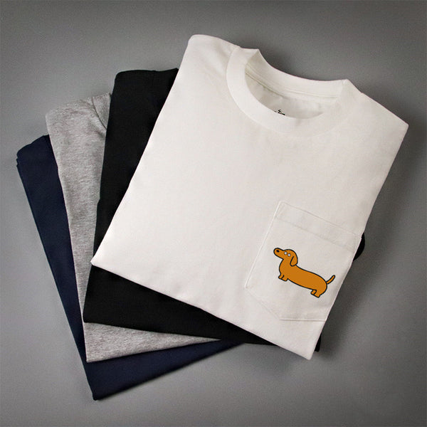 Playera con Bolsillo Estampado Dachshund