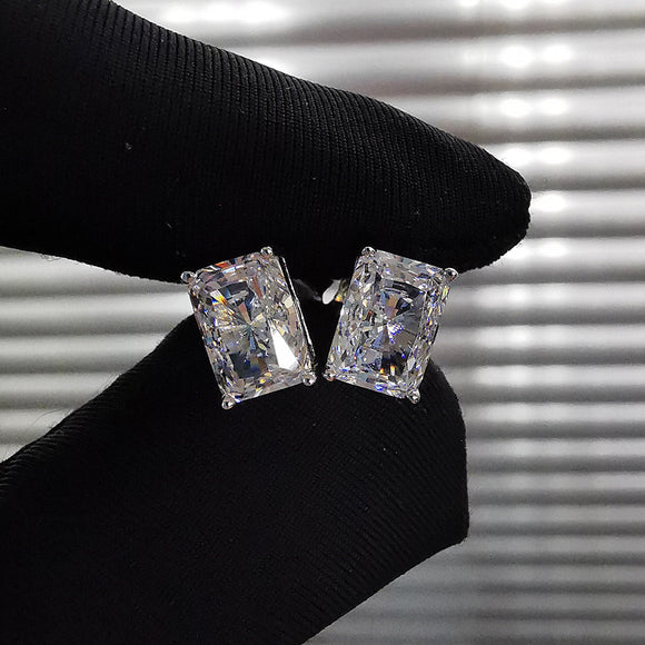 Aretes de Circonita Simulada con Montura Rectangular de Cuatro Puntas