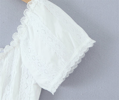 Blusa Elegante de Encaje Francés Confeccionada a Mano con Pliegues y Parches - Image 16