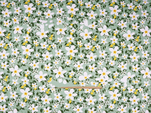 Tela de Algodón con Flores Pequeñas en Tonos Claros - Image 47