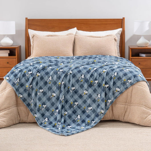 Cobija de felpa Peanuts Velvet Loft Snoopy 140 x 178 cm – Diseño The Flying Ace, oficial y ultra suave - Tekeno