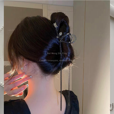 Pinza Metálica para Cabello con Cadena de Borlas - Image 5