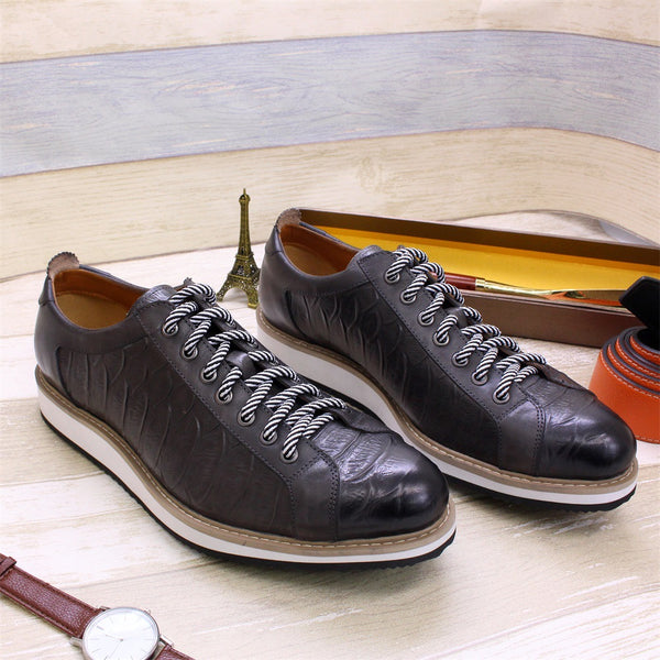 Zapatos Artesanales para Hombre con Patrón Grabado en Relieve