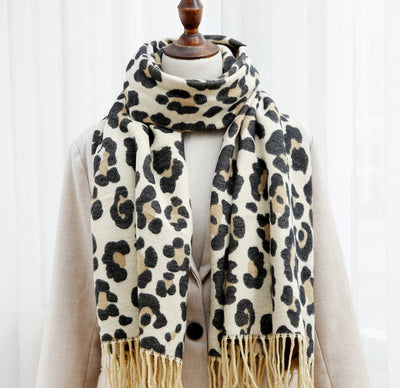 Bufanda Estampado Leopardo Doble Cara con Borlas Gruesas - Cashmira Premium - Image 16