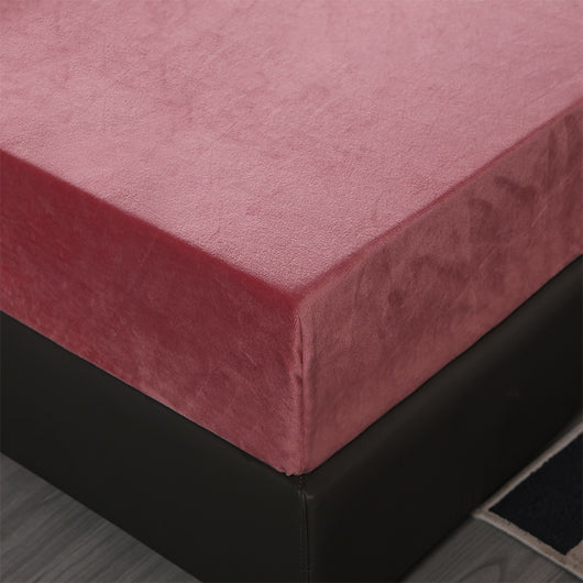 Juego de Cama Cuatro Piezas Terciopelo Cristal con Bordado - Image 6