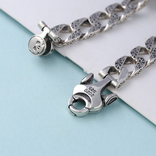Pulsera de Plata Esterlina para Hombre con Calavera Giratoria y Patrón Retro - Image 2