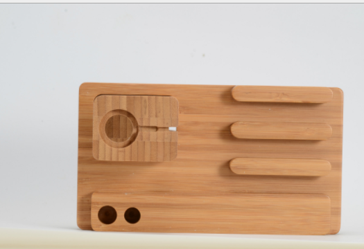 Soporte Multifuncional de Bambú para Apple Watch y Smartphone - Image 3