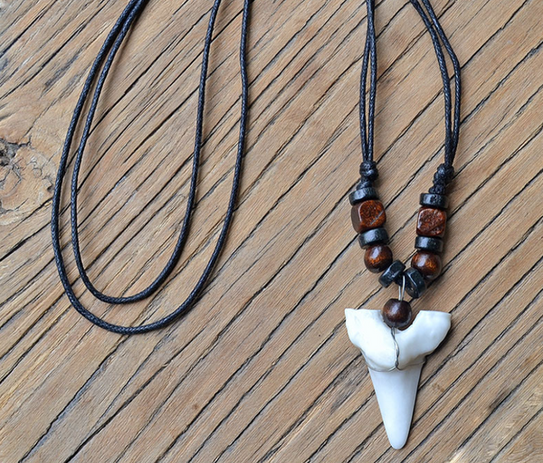 Collar Unisex Diente de Tiburón - Diseño Audaz y Versátil - Image 6