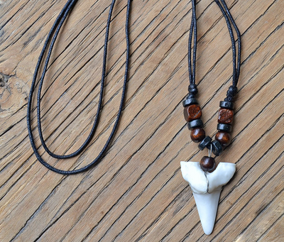 Collar Unisex Diente de Tiburón - Diseño Audaz y Versátil - Image 6