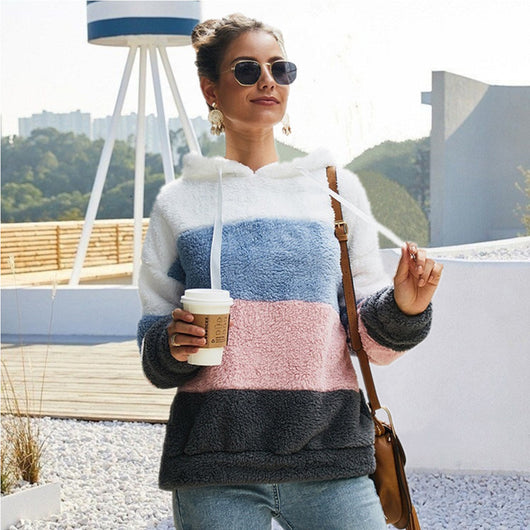 Sudadera Hoodie de Mujer con Pespuntes y Forro Polar - Image 10
