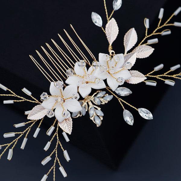 Peine de Novia con Flores y Cristales Brillantes - Accesorio Artesanal para el Cabello