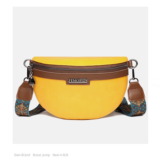 Bolso Bandolera Semilunar con Textura en Pecho para Mujer - Image 27