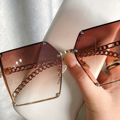 Gafas de Sol Cuadradas Grandes sin Marco para Mujer - Estilo Trendy con Cadena Metálica
