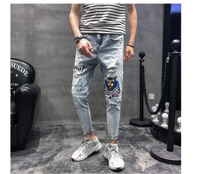 Jeans Slim Fit con Bordados Artesanales y Detalles Perforados para Hombre - Image 9