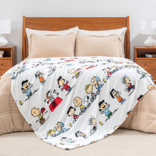 Cobija de felpa Peanuts Velvet Loft Snoopy 140 x 178 cm – Diseño The Flying Ace, oficial y ultra suave - Tekeno