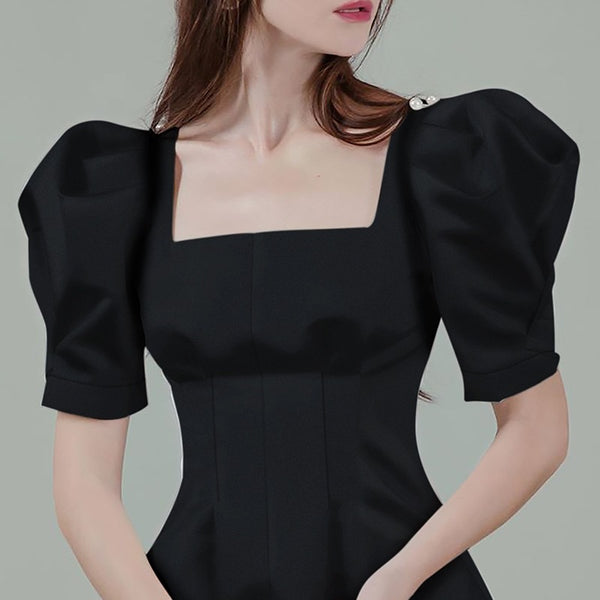 Vestido Negro Elegante Escote Cuadrado