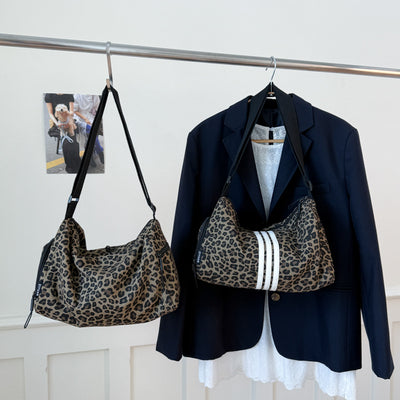 Bolso Mensajero Deportivo Estampado Leopardo Gran Capacidad - Image 3