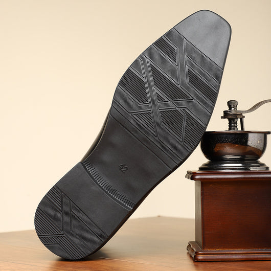 Zapatos Formales Vintage Estilo Británico en Cuero para Hombre - Image 4