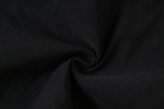 Blusa Elegante de Cuello Halter con Detalles Calados y Costuras Bicolor - Image 8