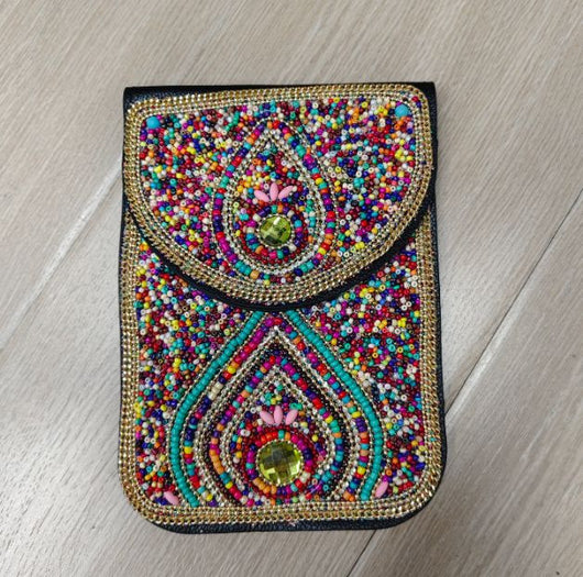 Bolsa Bohemia para Celular con Cuentas y Concha Marina - Image 39